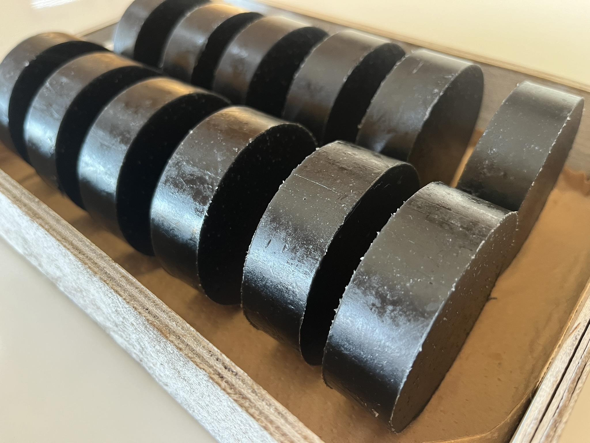 竹炭シルクドッグソープ